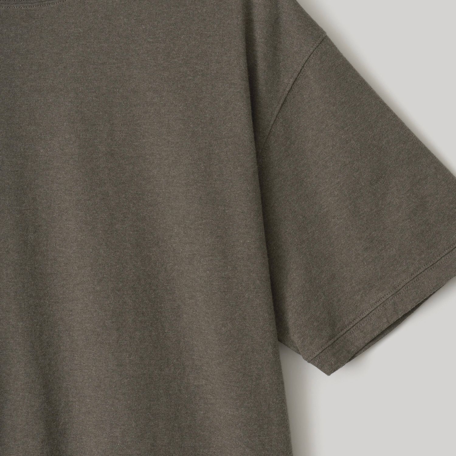 【残り一点】Library Raw-Edge Tee