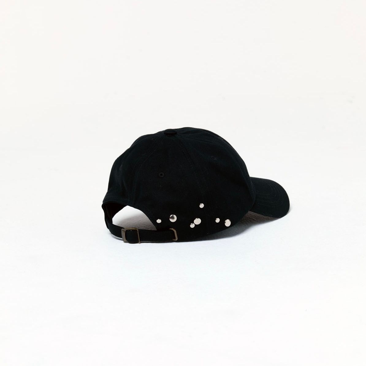 【残りわずか】Metal Logo Studs Cap