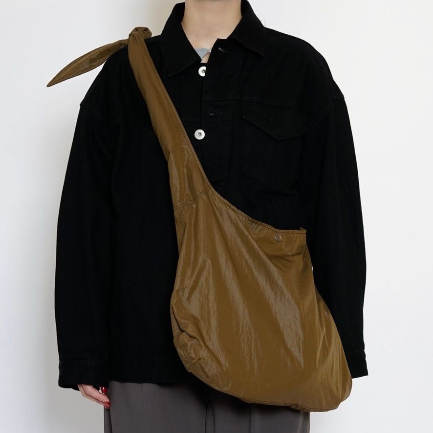 【残り一点】Knotted Leather Like Nylon Shoulder Bag