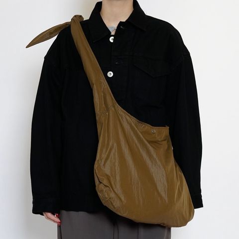 【残り一点】Knotted Leather Like Nylon Shoulder Bag
