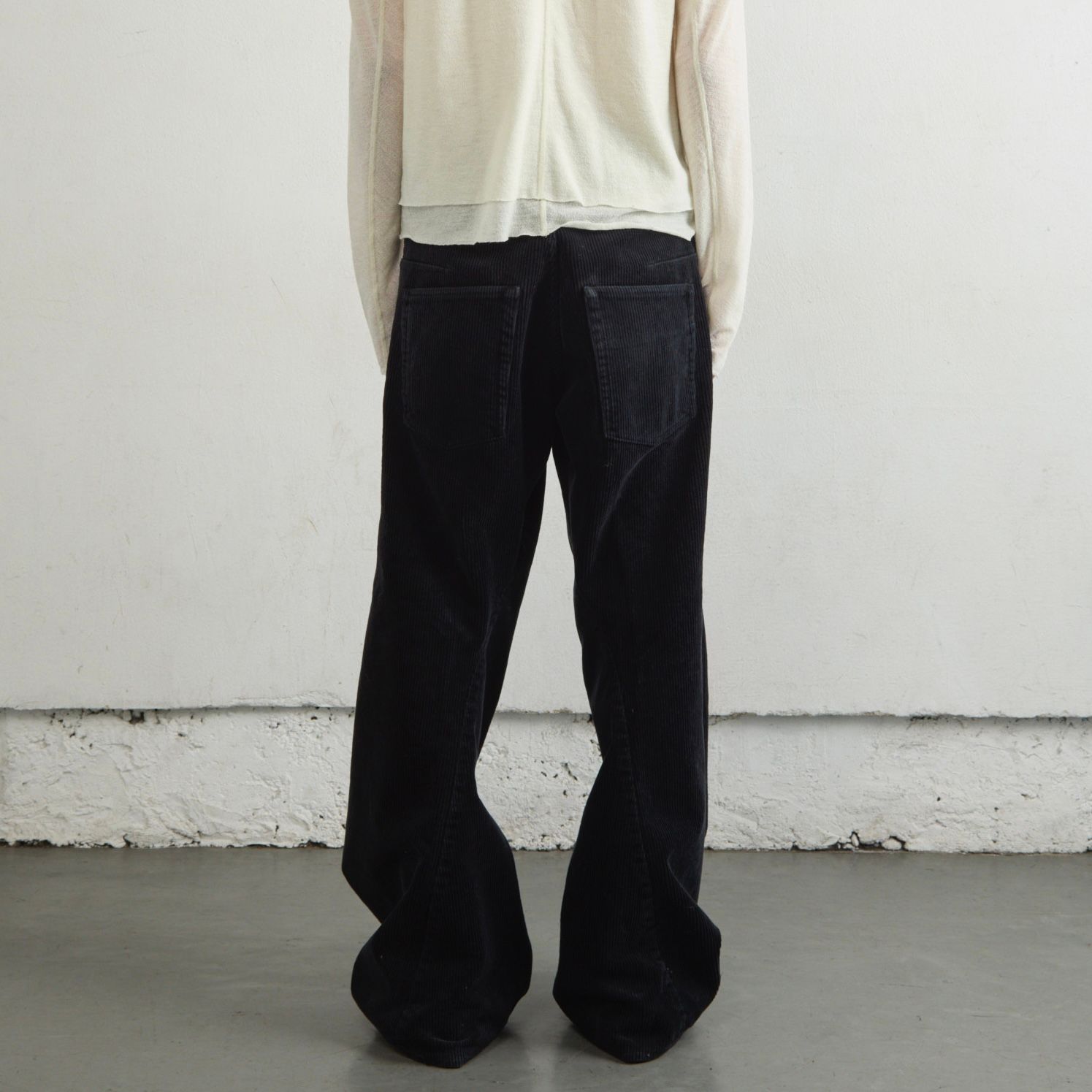 NVRFRGT - 【残りわずか】3D Twisted Wide Leg 5P Pants NVRFRGT - 【残りわずか】3D Twisted Wide Leg 5P Pants