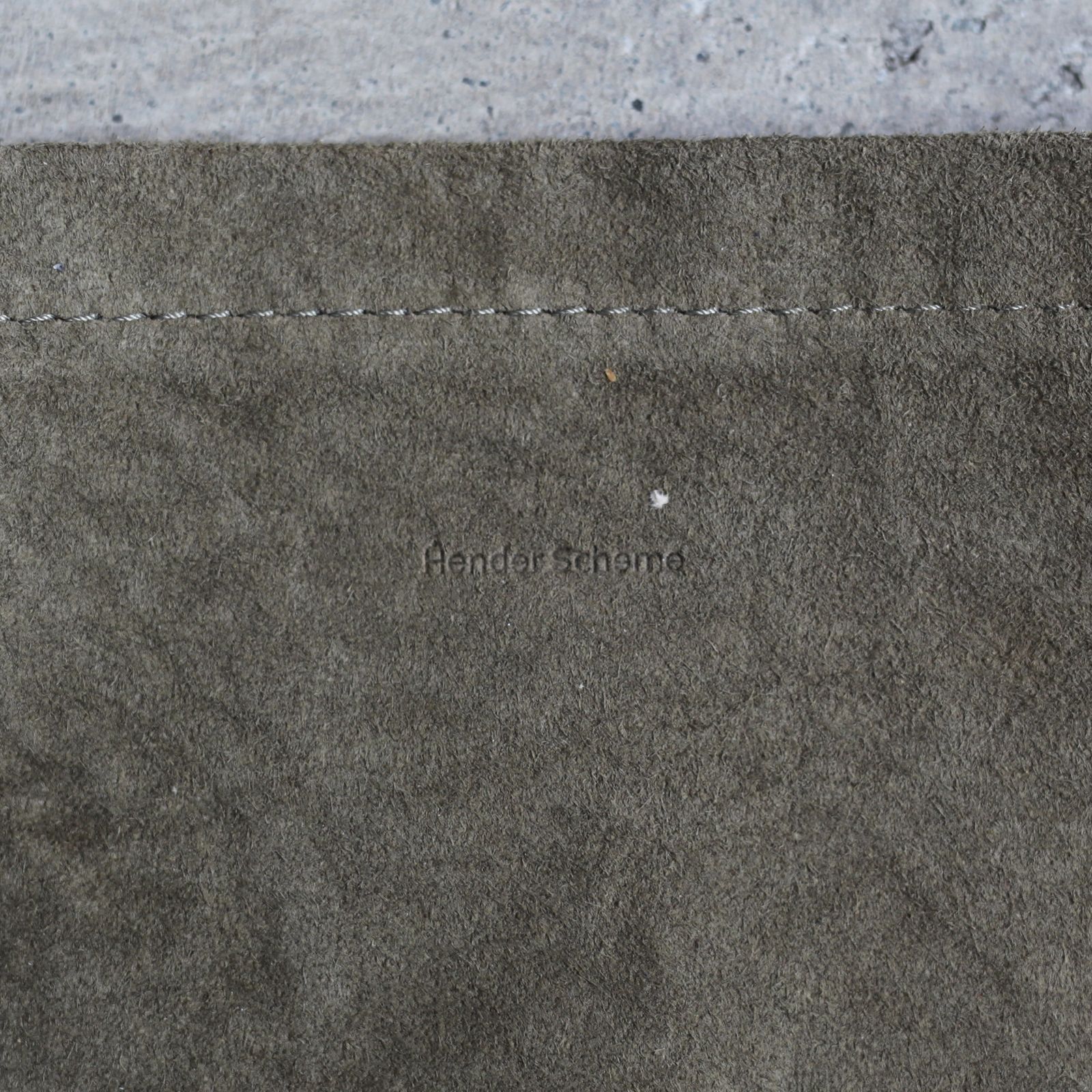 【残りわずか】Pig Shoulder Small(KHAKI)