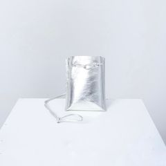 【残りわずか】Metallic String Pouch