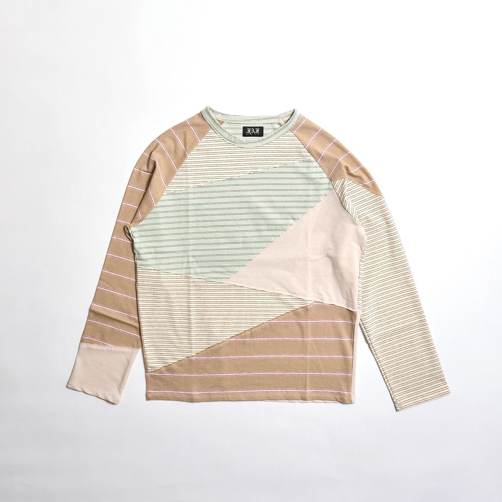 【残り一点】Multi Bober Raglan Tee