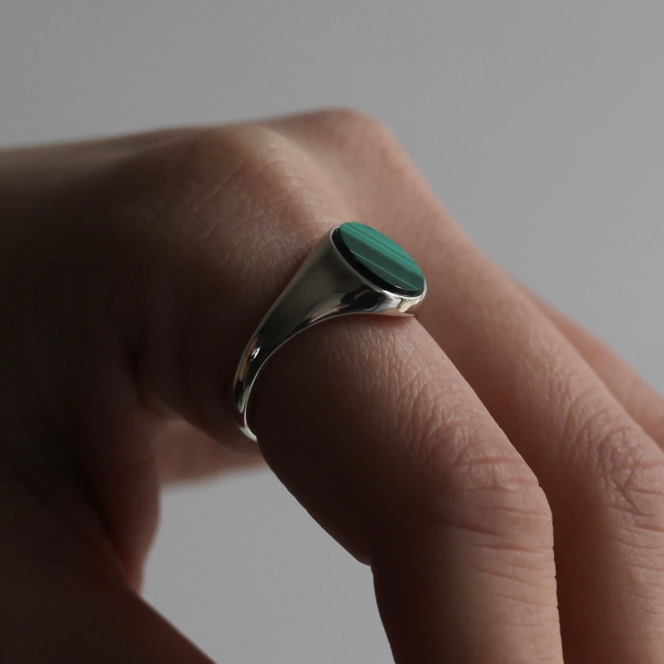 【残り一点】Signet Oval Ring M(MALACHITE)