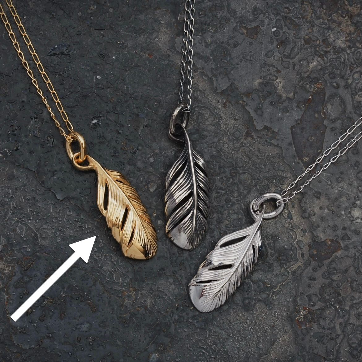 【お取り寄せ注文可能】EX Tiny Feather Necklace(GOLD)