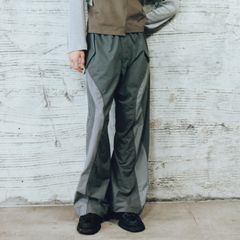 【残りわずか】Paneled Track Pants