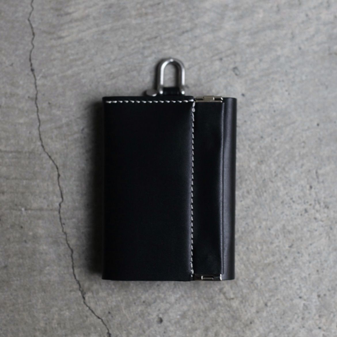 【残り一点】Shackle Trifold Wallet(DERRICK)