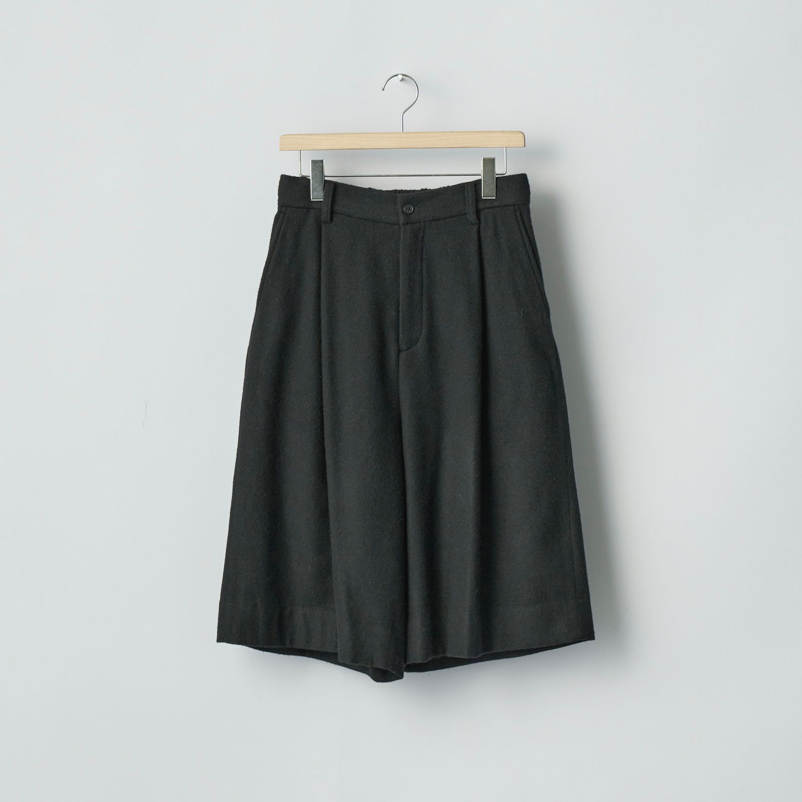 【残り一点】Wool/Cashmere Fleece Easy Short Trousers