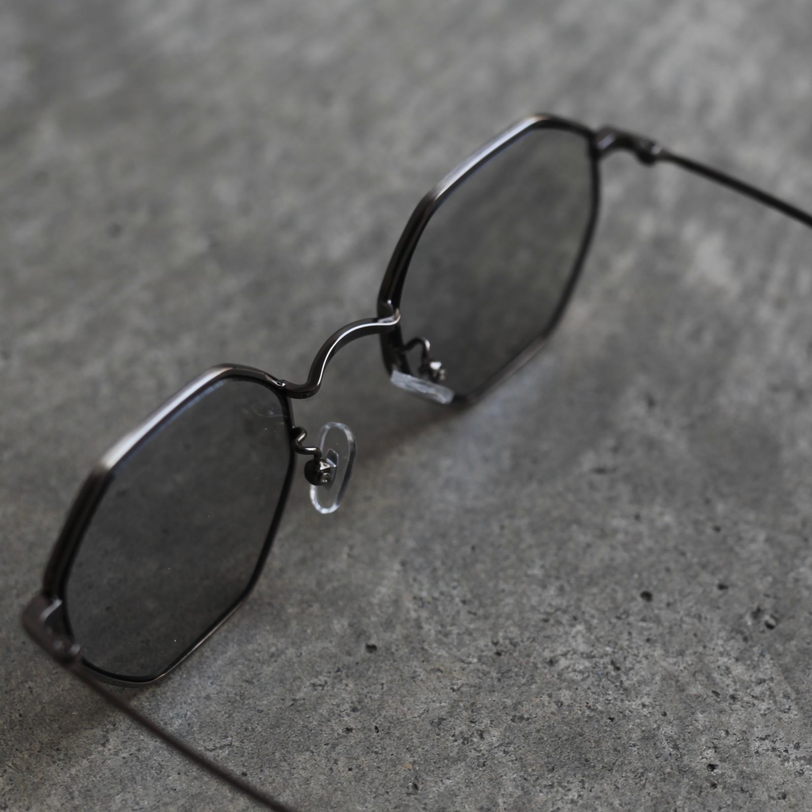 【残りわずか】LG Sunglass(LIGHT GREY)