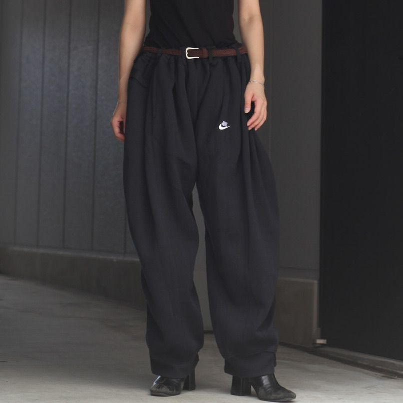 BLESS - 【残り一点】Over Jogging Jeans(L) | ACRMTSM ONLINE STORE