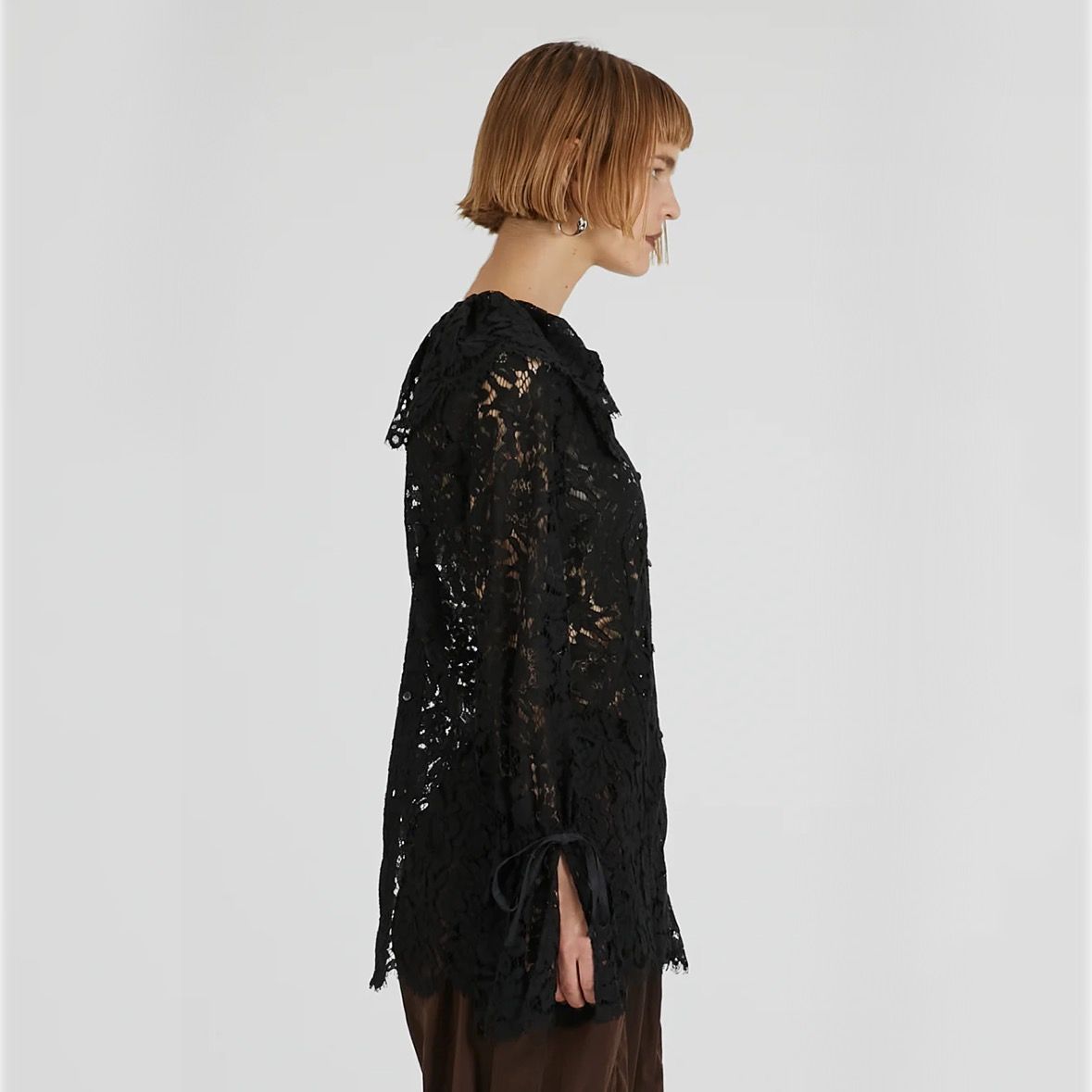 【残り一点】Scallop Lace Blouse