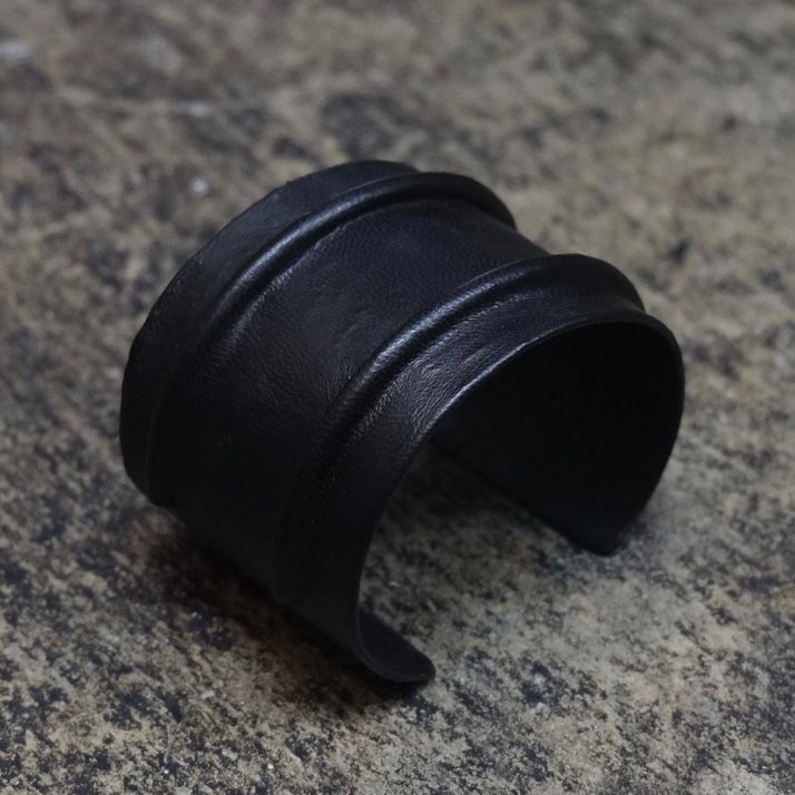 【お取り寄せ注文可能】Division Bangle Wide