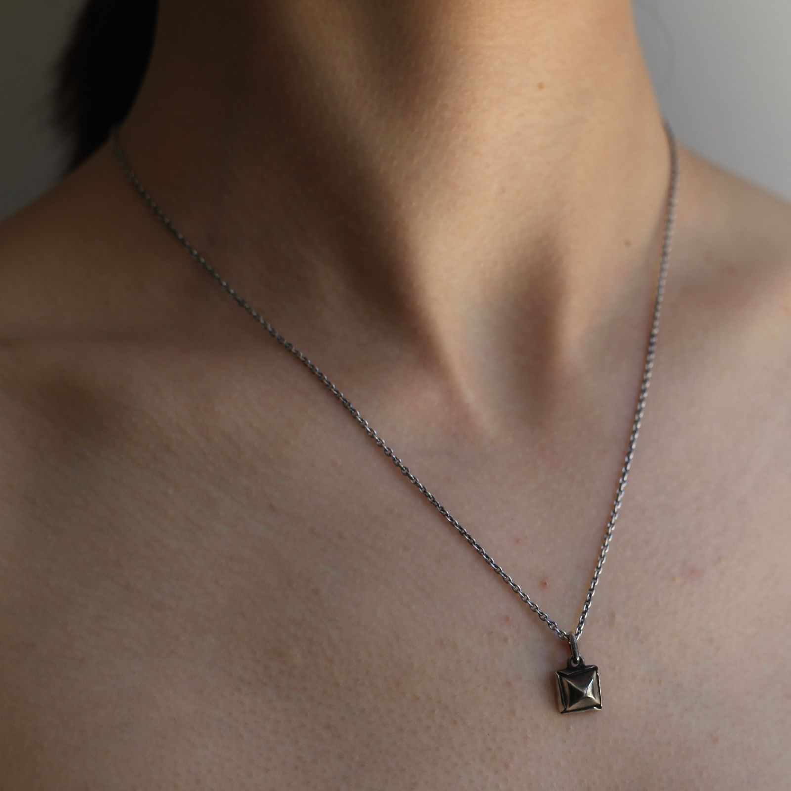 【残りわずか】Industrial & Romanesque Pendant_SQUARE(SILVER)