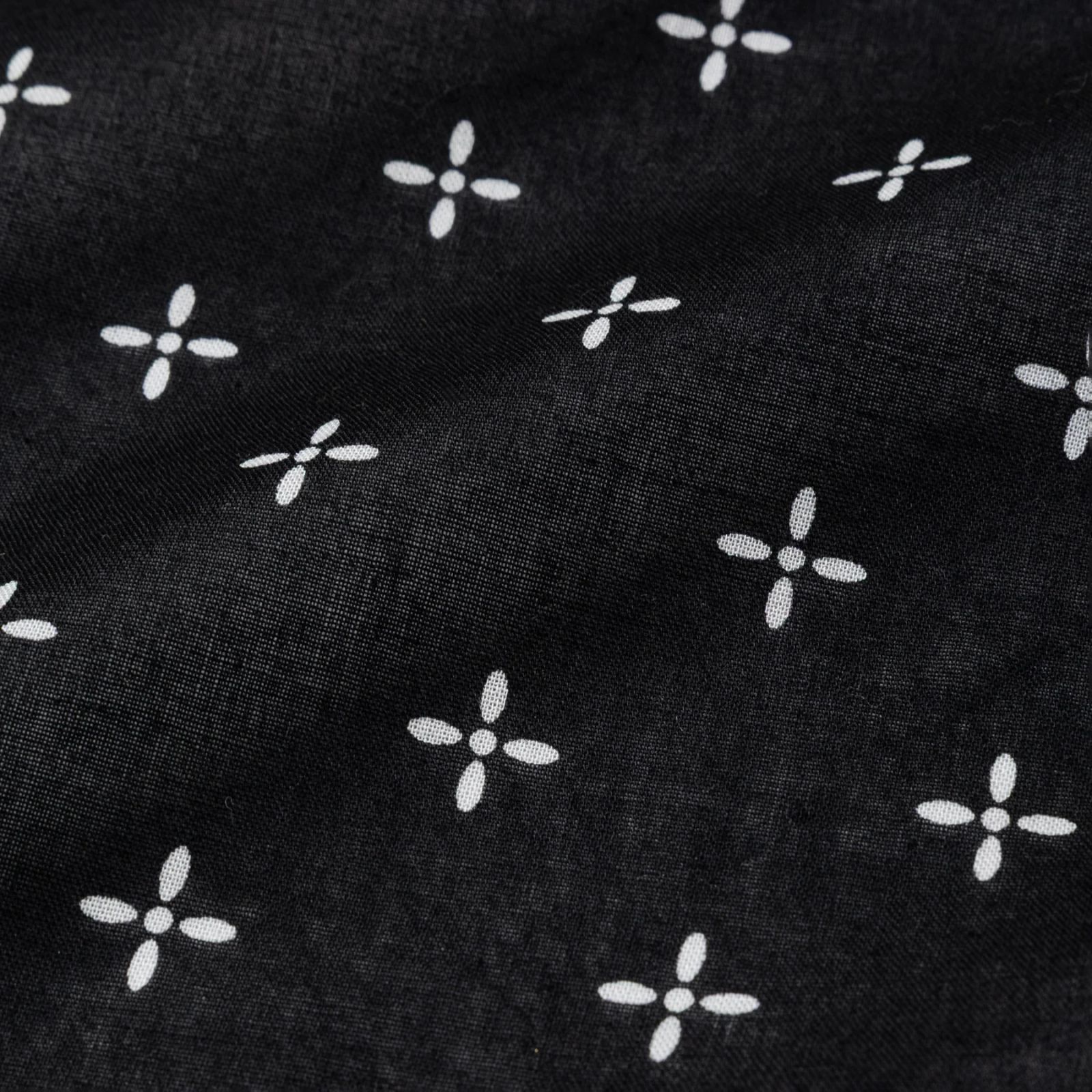 【残りわずか】Cross Bandana