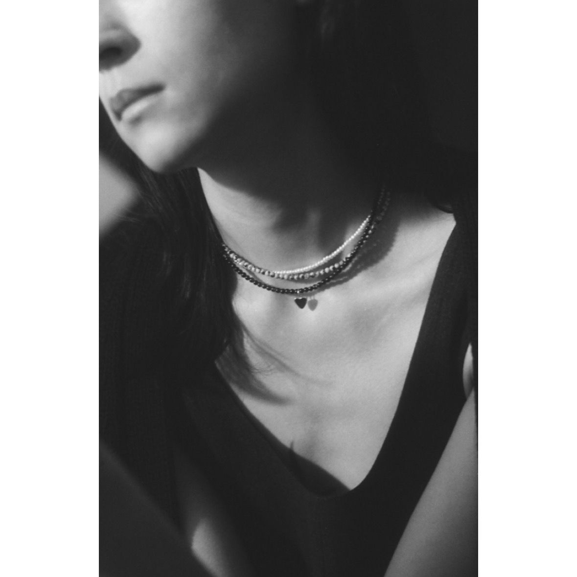 【お取り寄せ注文可能】How Raw Heart Charm Round Stone Necklace