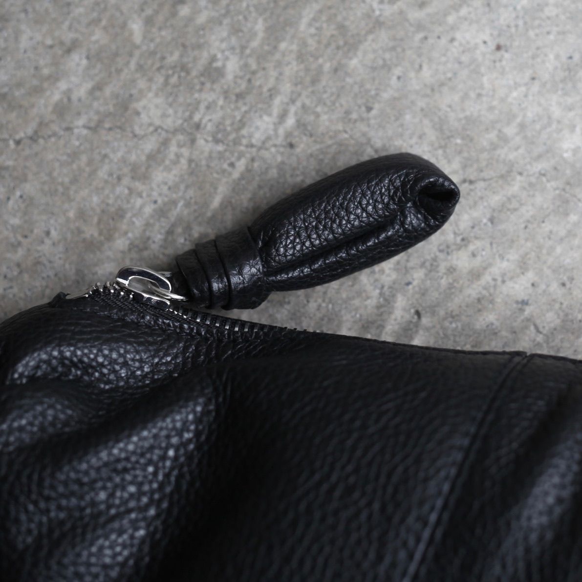 【残りわずか】Medium Croissant Bag(COW LEATHER)