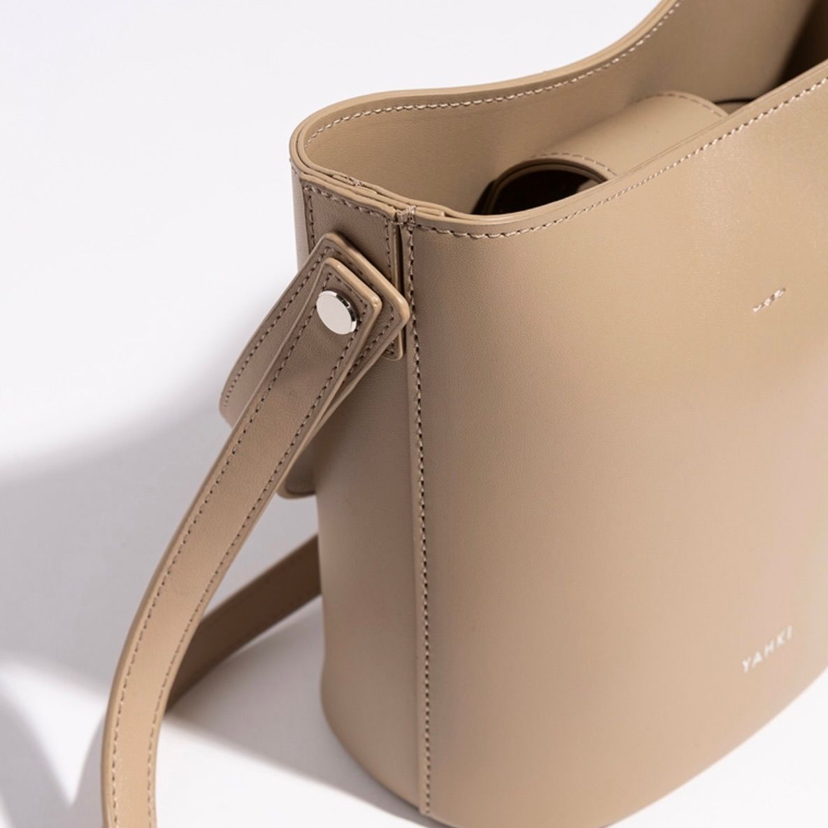 【残り一点】Cross Body Bag