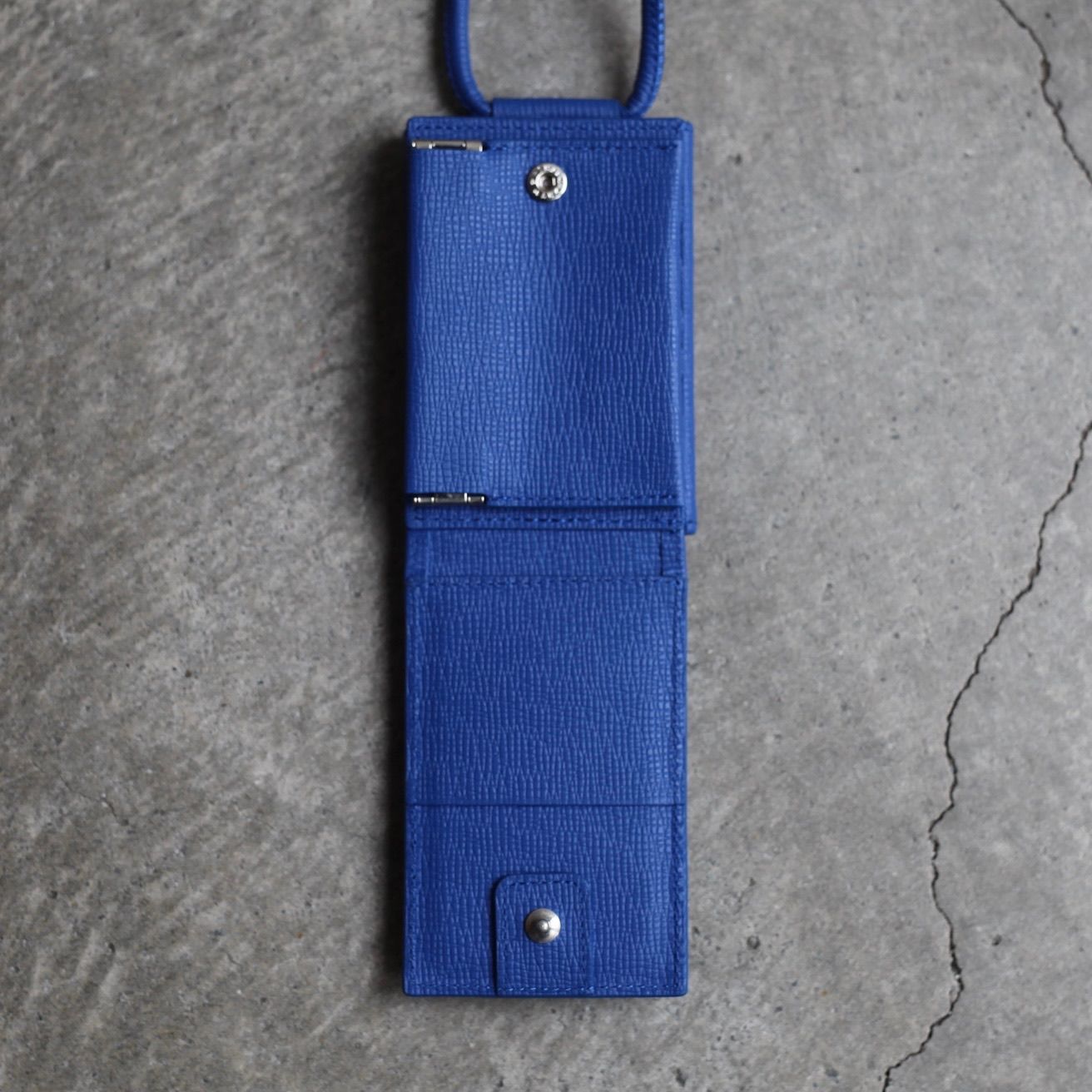 【残り一点】レザーストラップ付ウォレット(LAPIS BLUE)