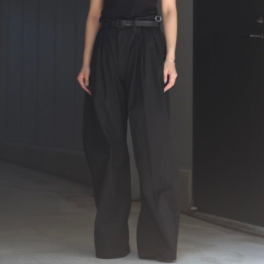【残り一点】2Tucked Curved Leg Trousers