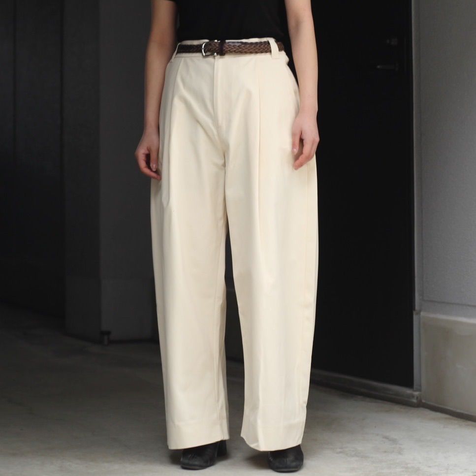 PEACHED COTTON TWILL VOLUME PLEAT PANTS seven-health.com