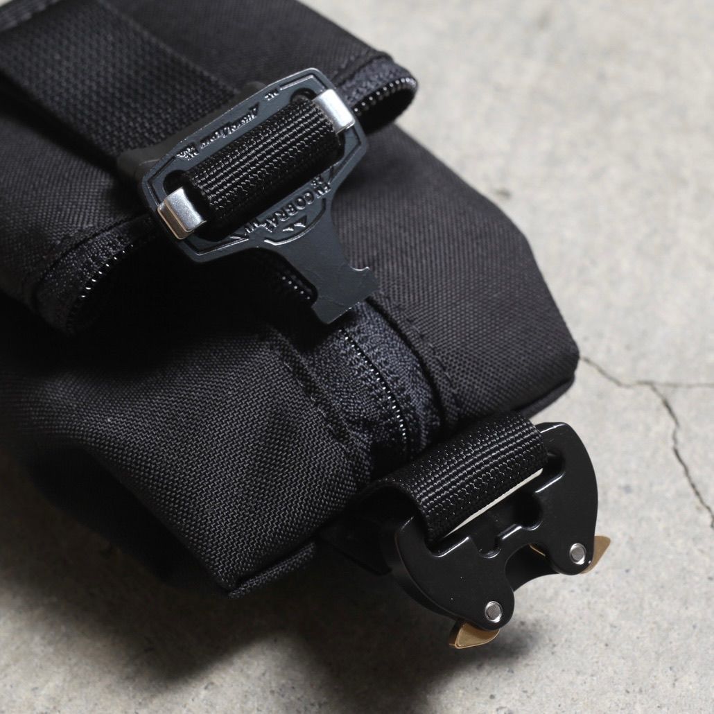 【再販売通知受付可能】Cable Pouch(BLACK×BLACK)