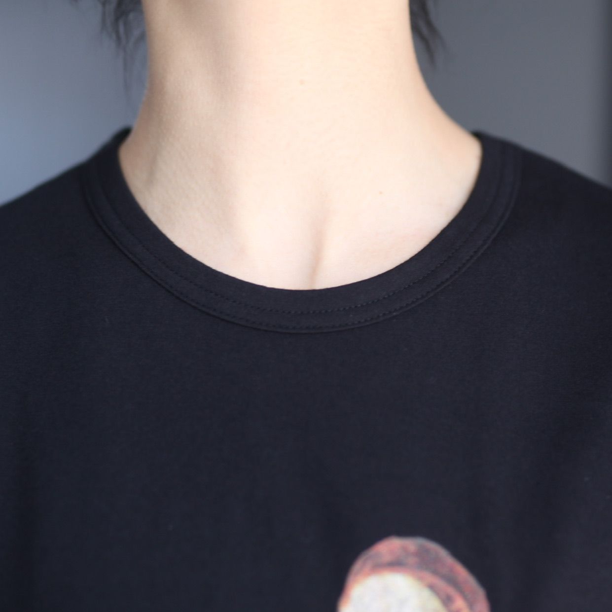 肩幅49cmヨウジヤマモトプールオム 数字ロゴプリント 半袖Tシャツ ブラック