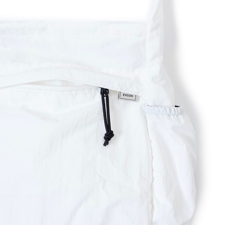 【残り一点】Big Nylon Shoulder Bag