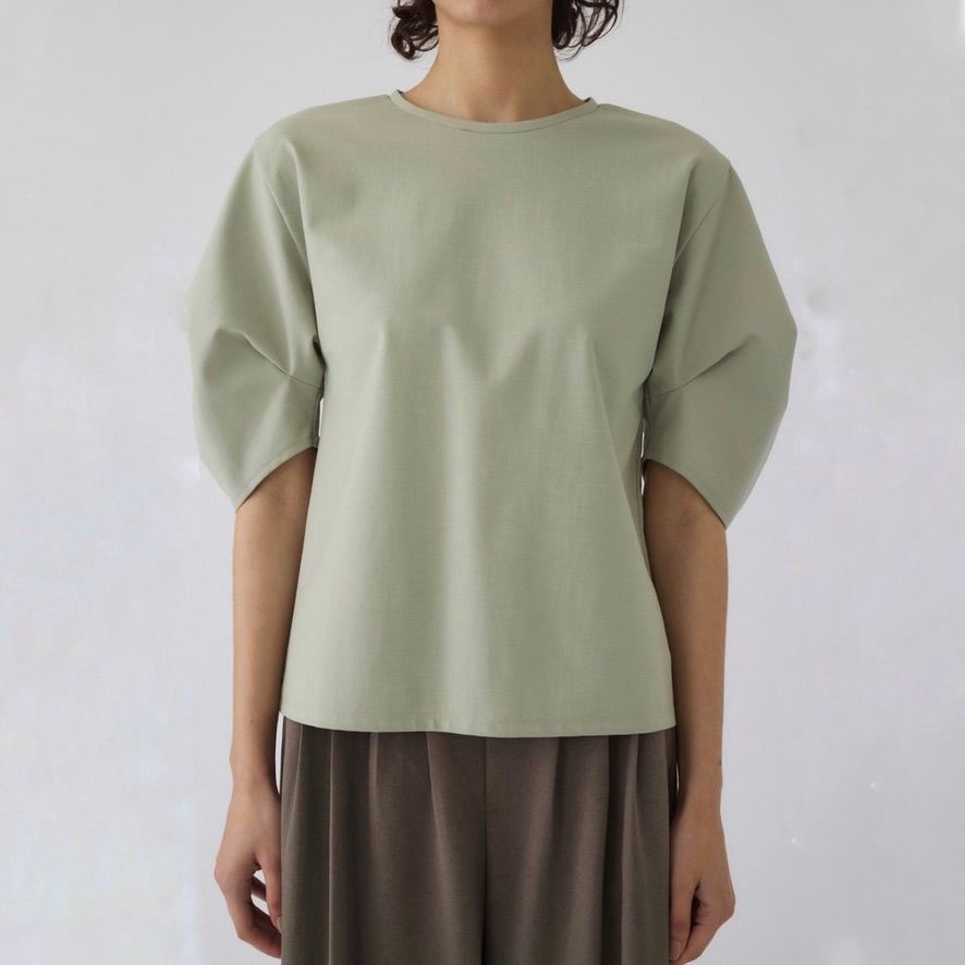 【残り一点】Tuck Sleeve Design Cut Tops