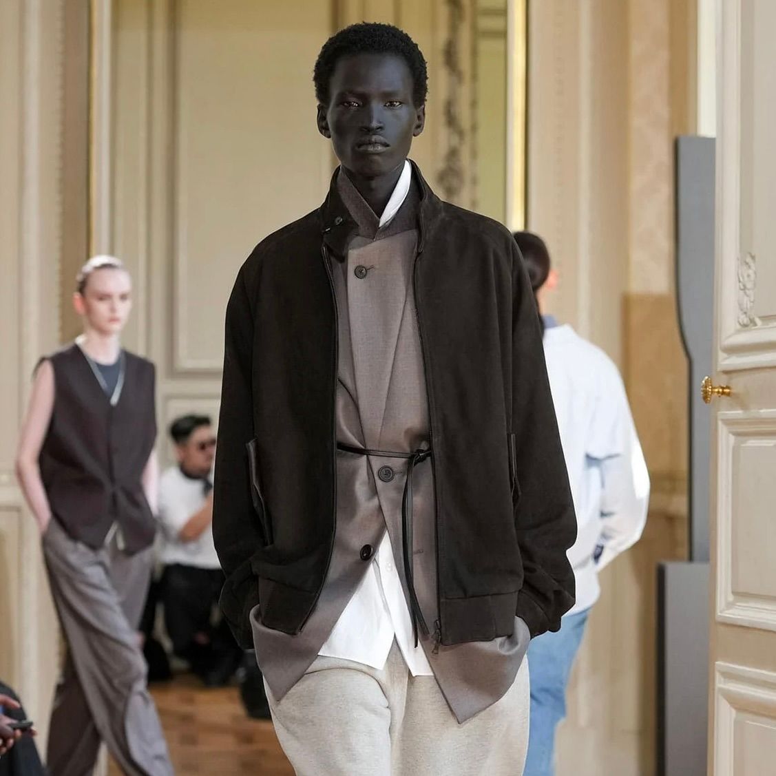 【残り一点】Extra Fine Wool Oversized Single Breast Long Jacket