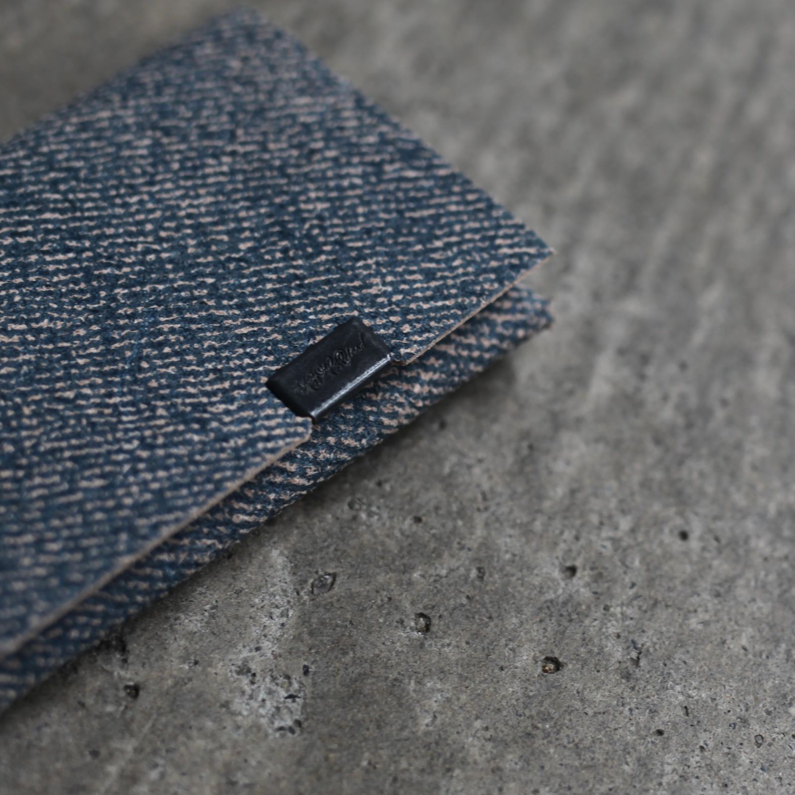 【残り一点】カードケース