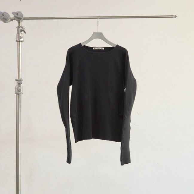【残りわずか】Panelled Ribbed Long Sleeve T-shirt