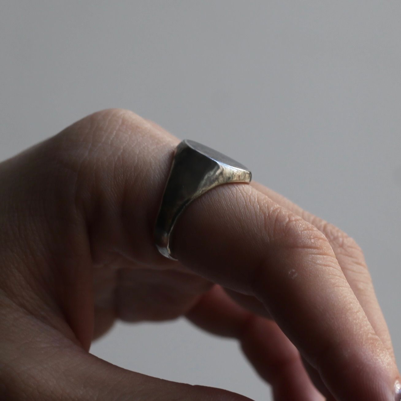 【残り一点】Oval Sygnet Ring(ANTIQUE)