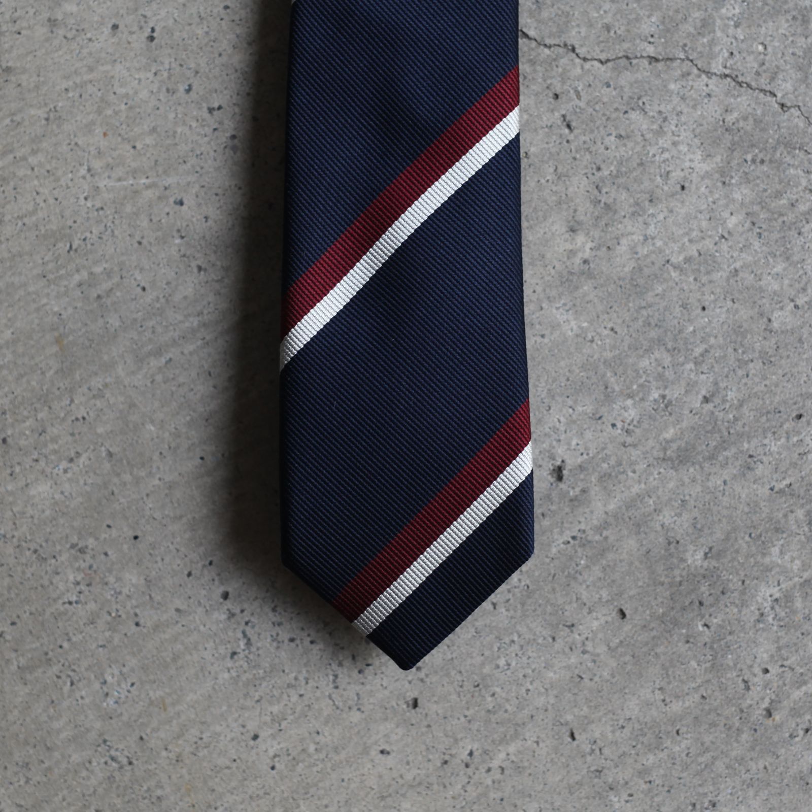 【残りわずか】Regimental Tie(NAVY)