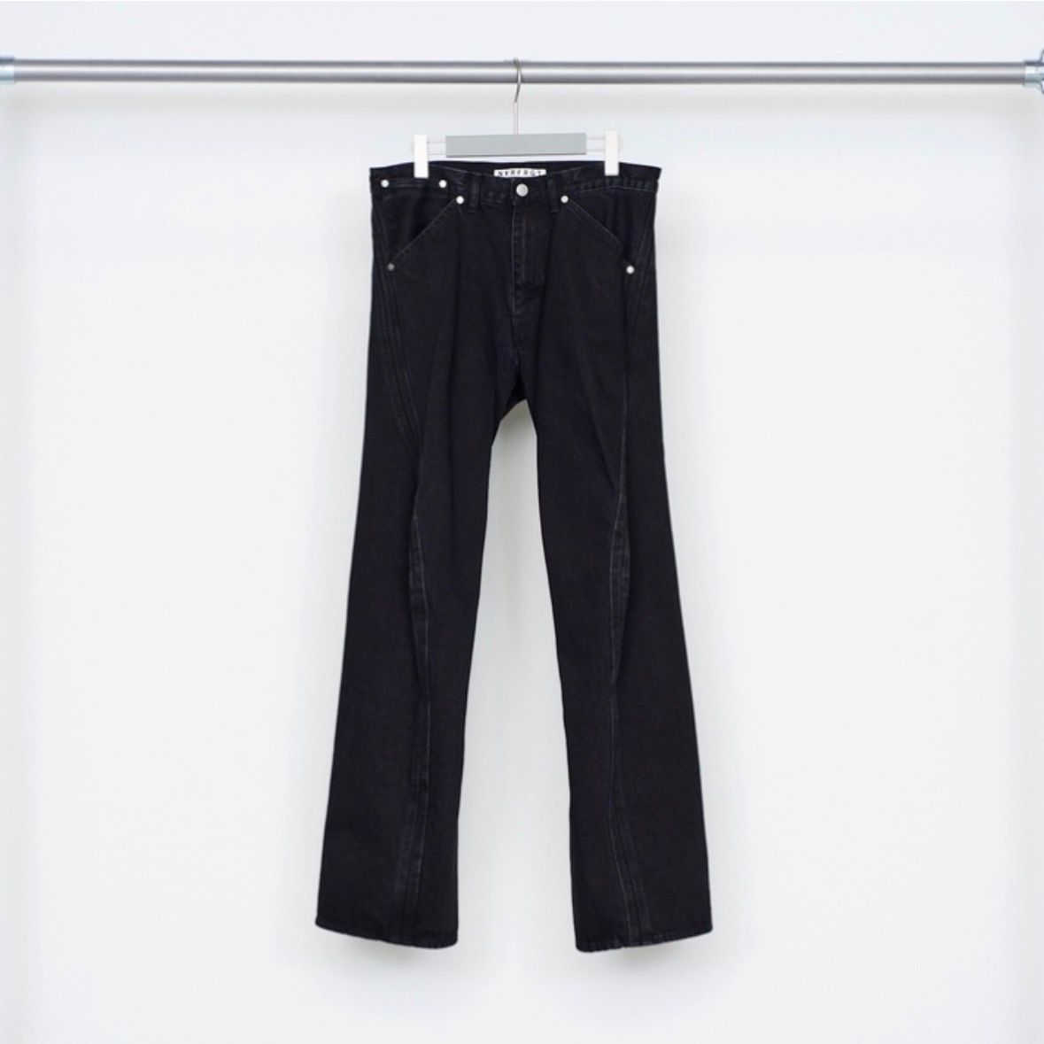 【残りわずか】3D Twisted Jeans