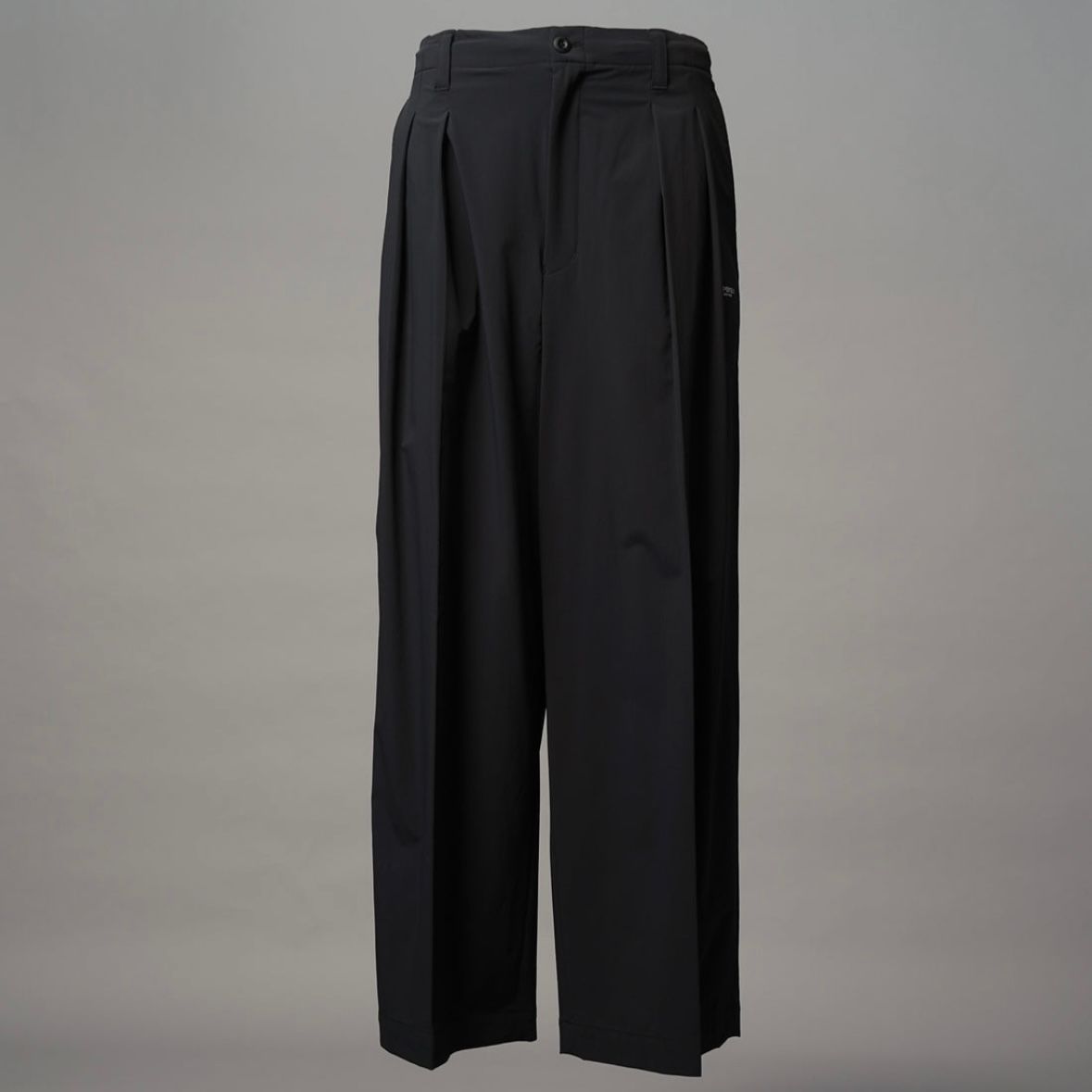 【残り一点】Prime-Wide Two-tuck Trousers(PERTEX)