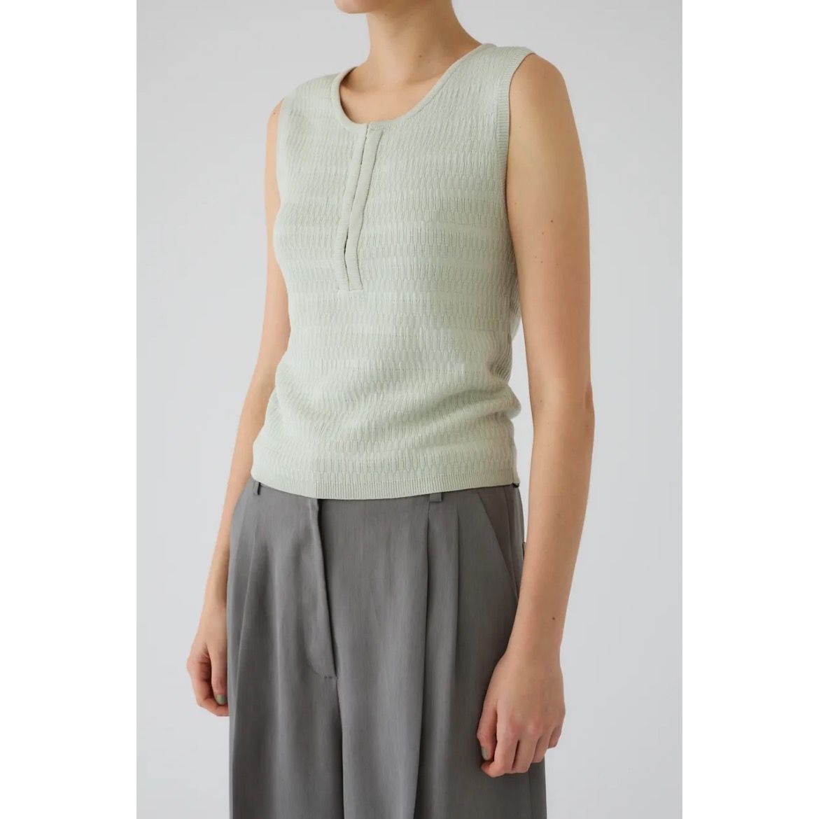 【残り一点】Round Neck Hook Tank