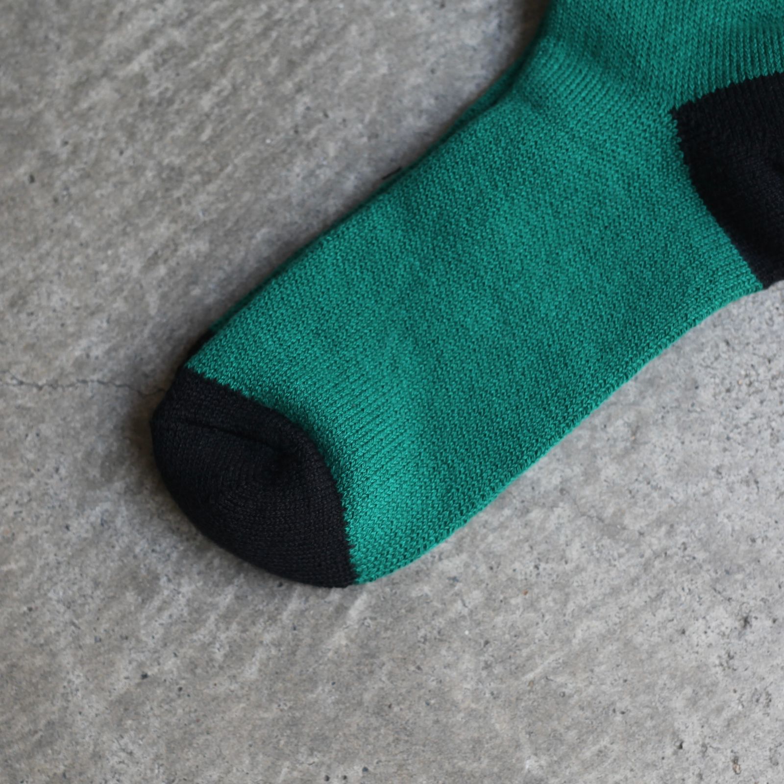 【残りわずか】Logo Socks