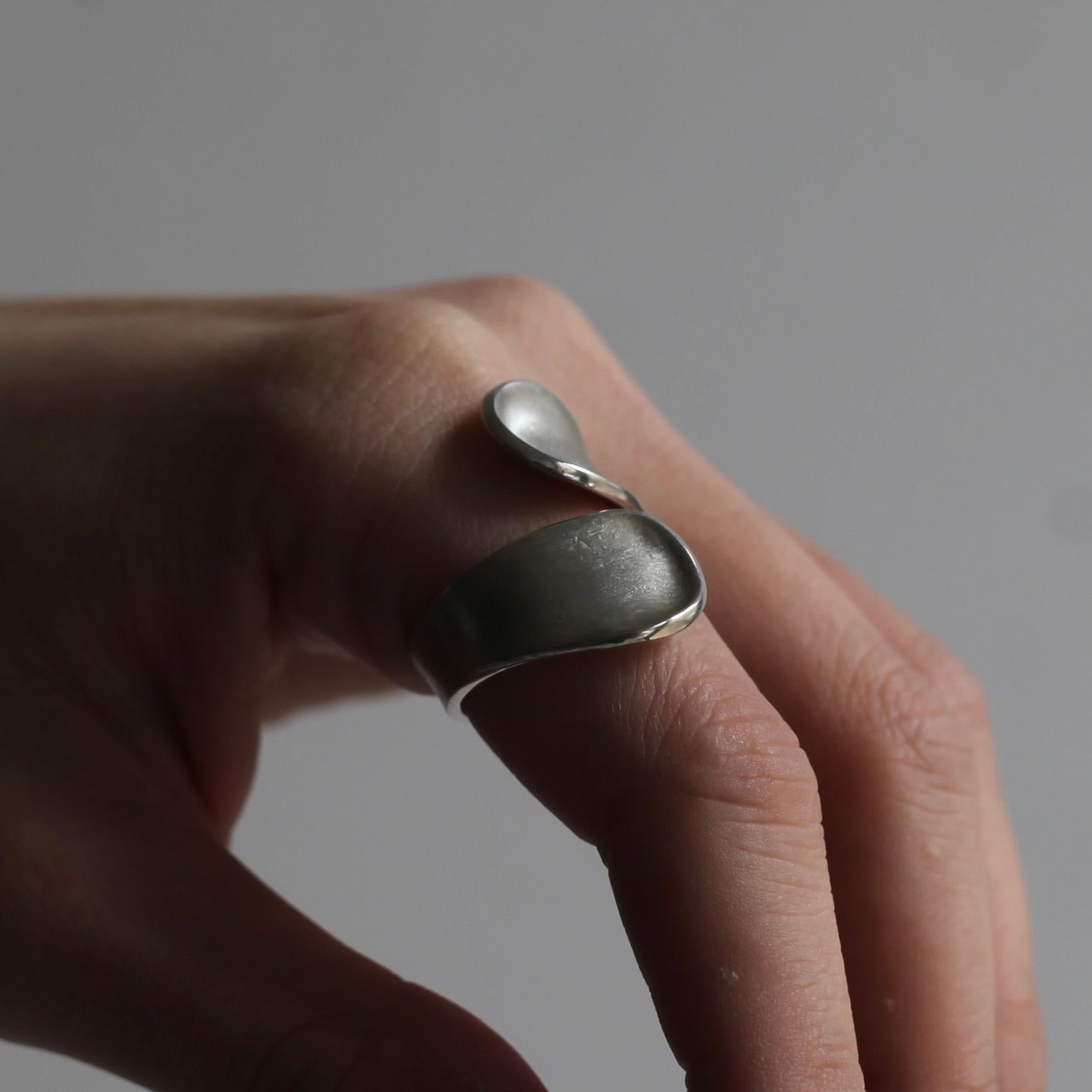 【残り一点】Ripple Twist Ring