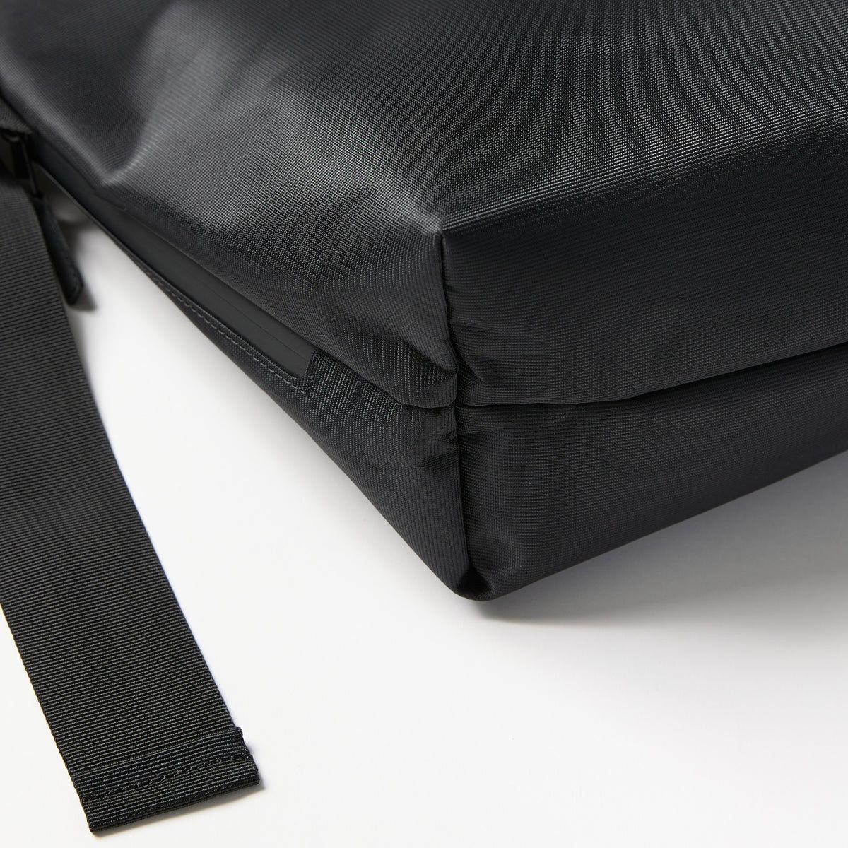 【残り一点】Nylon Messenger Bag(M)