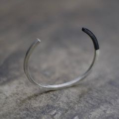 【お取り寄せ注文可能】Shading Silver Bangle