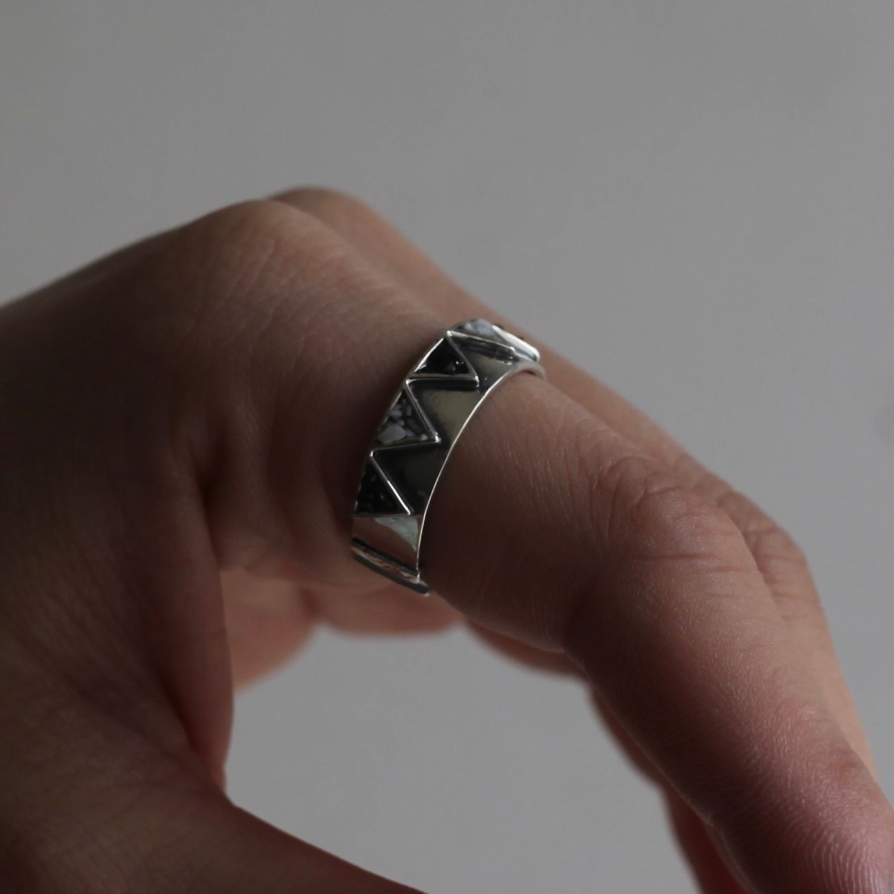 【残り一点】Great Mountain Ring(ONYX×HOWLITE)