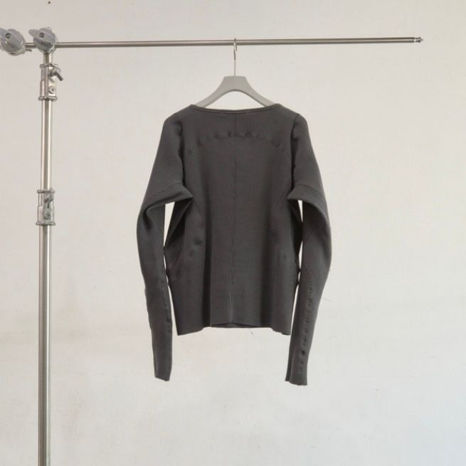【残りわずか】Panelled Ribbed Long Sleeve T-shirt