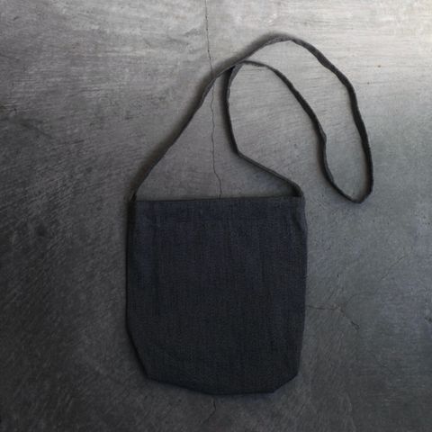 【残りわずか】Researcher Bag Medium(B&W)
