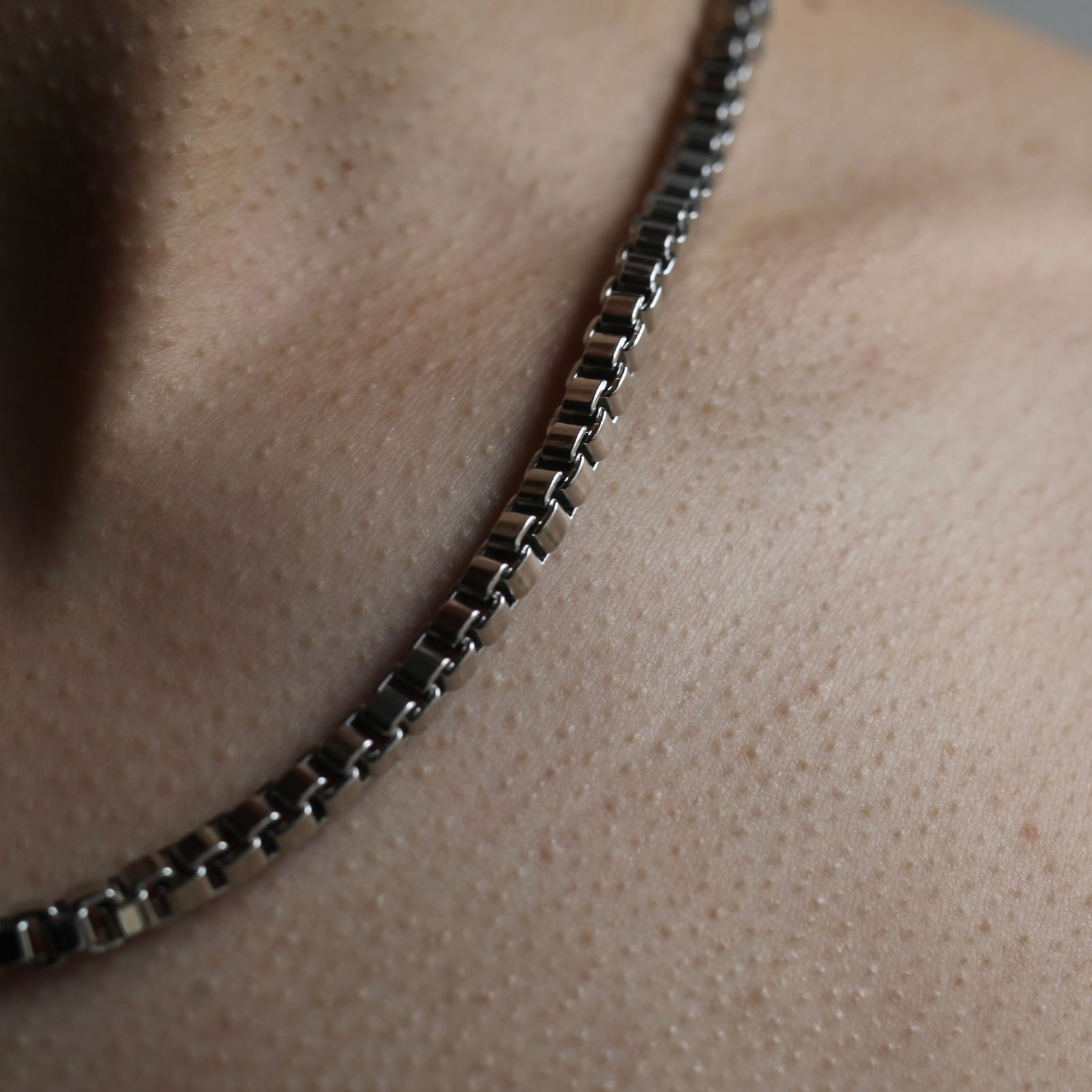 【残りわずか】Cube Necklace