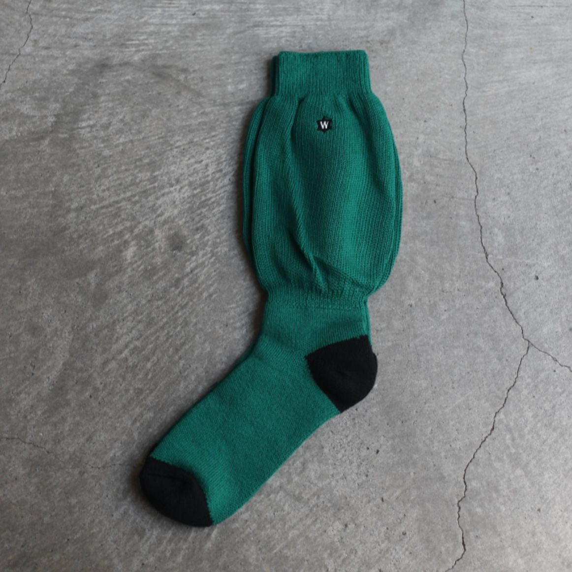 【残りわずか】Logo Socks