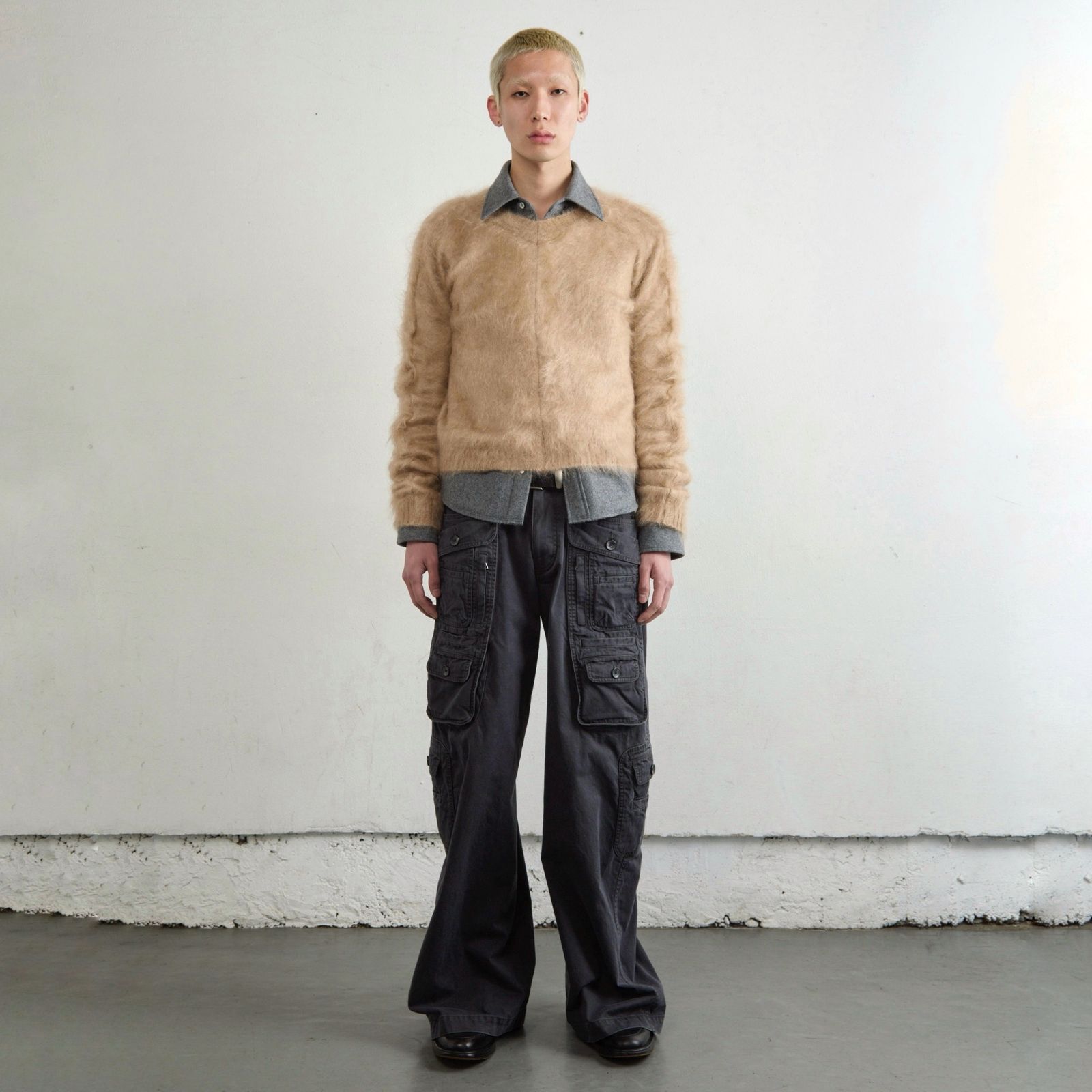 【残り一点】Brushed Mohair V-Neck Sweater