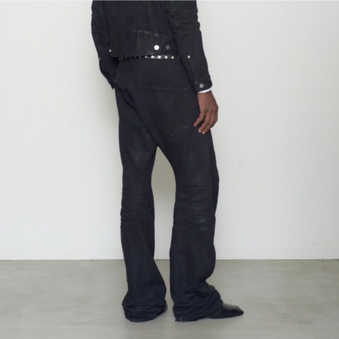 【残りわずか】3D Twisted Jeans