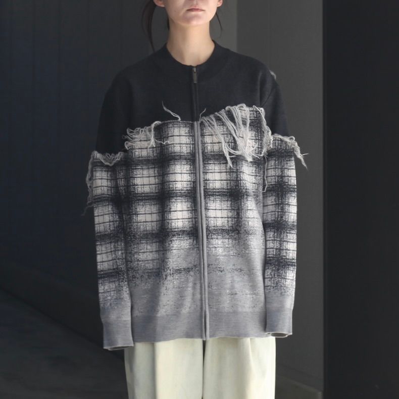 【残り一点】Black And Grey Plaid Gradient Sweatshirt