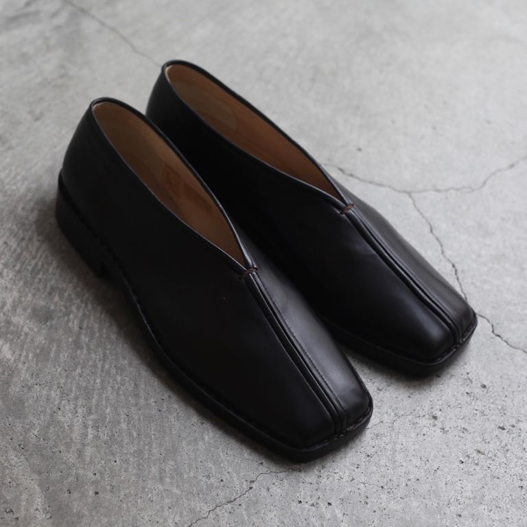 LEMAIRE - 【残りわずか】Flat Piped Slippers | ACRMTSM ONLINE STORE